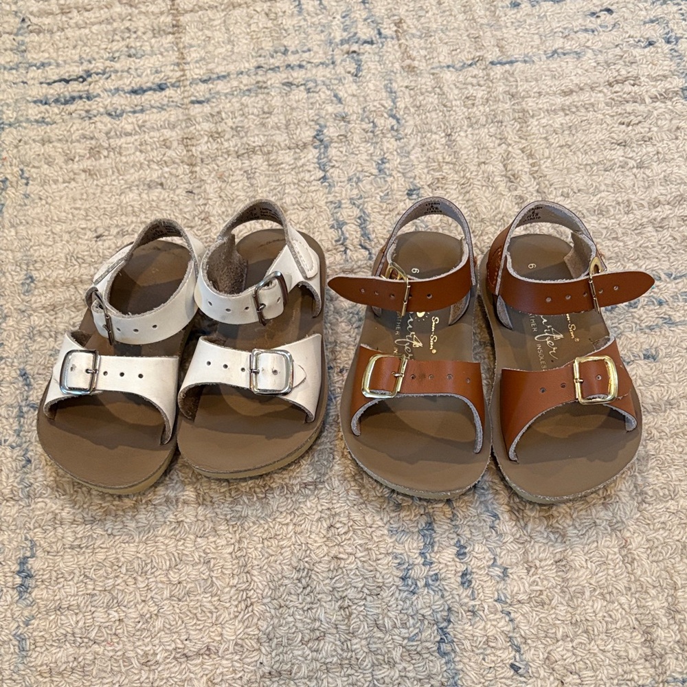 Chic Kids Sandals - White and Tan